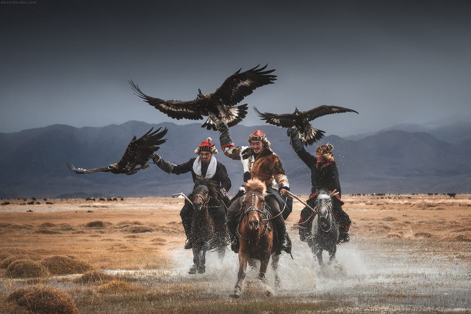 Mongolia, eagle keepers