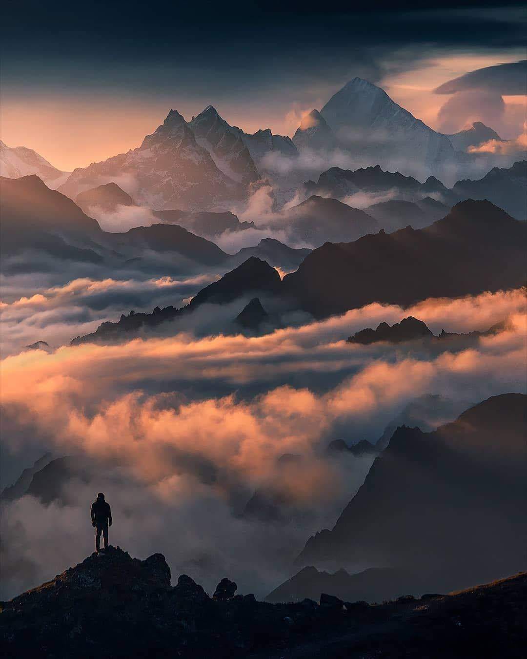 Himalayas of Nepal with a view towards Makalu 