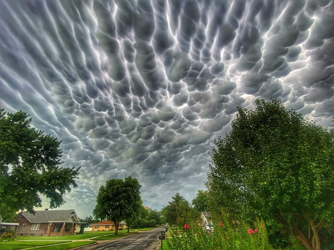  Mammatus cloud recorded in Oklahoma