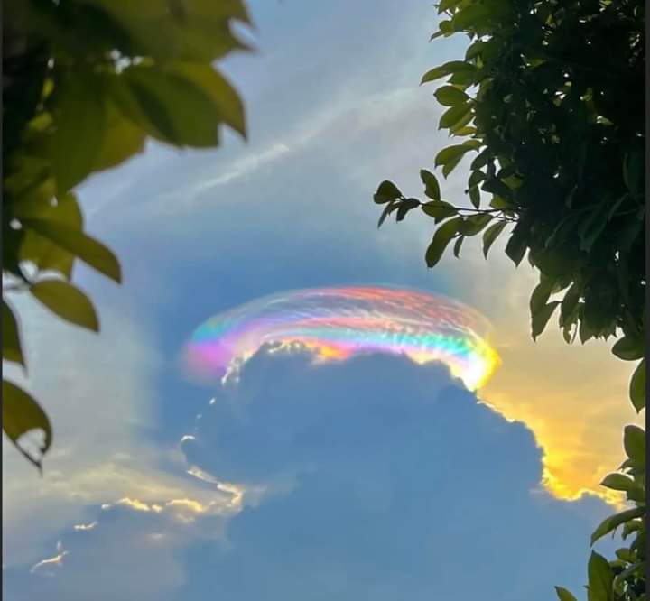 Rainbow cloud in the skies of Malaysia