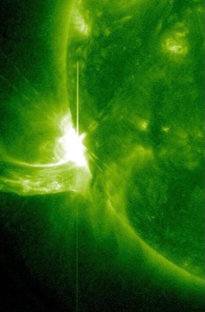 X-CLASS SOLAR FLARE ALERT